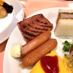 ザ・ニューホテル 熊本 - ソーセージと厚切りベーコンもちゃんとしてます。