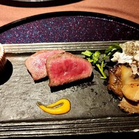 日月火 銀座店 - 肉の質も焼き加減も悪くない