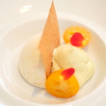 レストランひらまつ レゼルヴ - ランチコース 4104円 の金柑のヌガー・グラッセ ピスタチオのムースリーヌ