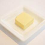 レストランひらまつ レゼルヴ - ランチコース 4104円 のバター