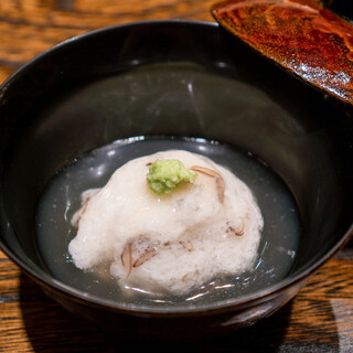 肉割烹 上 - 牛頬肉の蕪蒸し