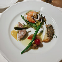 マンジャーモ - 