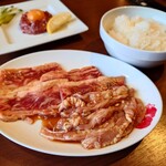 焼肉冷麺やまなか家 - 