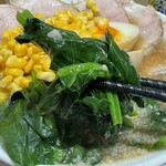 ラーメンみなみ - ほうれん草