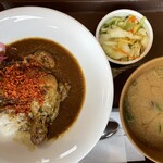 Sukiya - ファイヤー炭火チキンカレー　しじみ汁おしんこセット