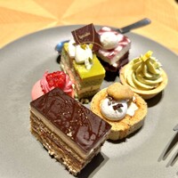 ブッフェアンドカフェ スロープサイドダイナー ザクロ -  ブッフェアンドカフェ スロープサイドダイナー ザクロ -