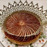 Patisserie Ravi,e relier - 