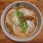 塩元帥 - 天然塩ラーメン＋チャーシュートッピング