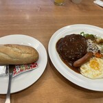 ガスト - ハンバーグモーニング750円。