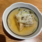 出汁と小鉢の和食 なのに - 