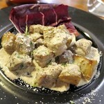 イルクオーレ ピアットスズキ - 子羊ランプ肉とジャガ芋の粒マスタードクリームソース