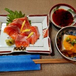 カジュアル和食と地酒しおさか - お通し　サーモン刺し身