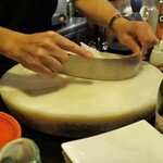 イルクオーレ ピアットスズキ - ラスパドゥーラチーズ