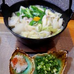 カジュアル和食と地酒しおさか - 牡蠣と豚バラの小鍋仕立て