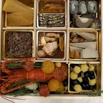 『最高峰のおせち』by 錯乱坊 : 祇園 丸山 （ぎおん まるやま） - 祇園四条/日本料理 [食べログ]