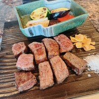 宮崎尾崎牛 鉄板焼き 吟 梅田ヒルトンプラザウエスト - 