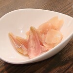 トリワイン ＰＩＫＯＳＨＨＨＵ - 生姜と茗荷の甘酢漬け？