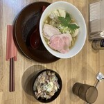 手打ち正麺 Hachimitsu - 