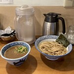 道玄坂 マンモス - 濃厚つけ麺　890円