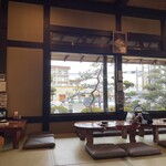 山本屋本店 - 内観
