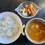 Curry & Spicy Food E Masala - 台湾の生薬使用「漢方ランチ」　カレー、前菜