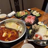 横浜中華街 重慶飯店 本館 - 