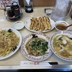 餃子の王将 小牧二重堀店 - スペシャル定食