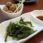 てっぺん - 石垣島海ぶどう、うずらのおつまみ煮たまご