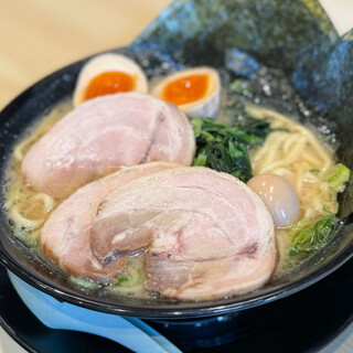 横浜家系ラーメン こめよし家_0