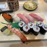 廻転寿司 海鮮 - 特上1人前1,705円