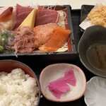 Ichigo - 刺し盛り定食