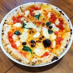 Italian Kitchen VANSAN - 本格ナポリのマルゲリータ1592円　ボリューミーです✨