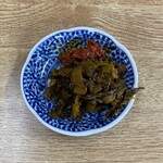 Saitaniya - サービスコーナーから辛子高菜と辛ダレ