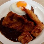 ガスト - 料理写真:ガストブラックカレー本気盛り(1200円税込)