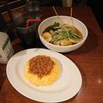 東京ドミニカ - （黄）スープ野菜カレー