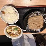 松戸富田製麺 - カレーつけ麺、チーズ、小ライス