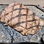 感動の肉と米 - ロースステーキ！