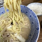 ふくちゃん - 太麺でスープと良く絡む！