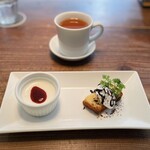 MOKICHI CRAFT BEER - デザートとドリンク（ハーブティー）