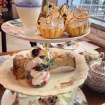 タイニー トリア アフタヌーンティー＆カフェ - 