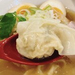 手打ち正麺 Hachimitsu - 唯一無二のワンタン