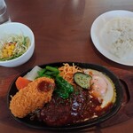 洋風食堂はらいそ - ハンバーグ＆カニコロセット(デザートビネガー付)