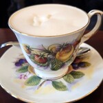画廊喫茶ユトリロ - ティーカップが美しい