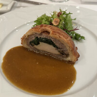 ヴァンサンク・ブランシュ - 前菜　鮑のパイ包み焼き