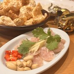 ヤワラート - ネームとケープムー