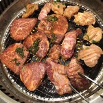 Yakiniku Tokkyuu Kameokaten - 