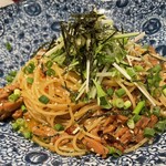 元祖 にんにくや - 照り焼き鶏の和風ペペロンチーノ（アップ）