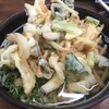 Daimaru Udon - ごぼう天やさい天   650円なり