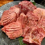 八重洲の三階 - 