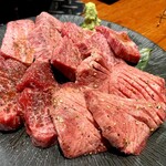 八重洲の三階 - 